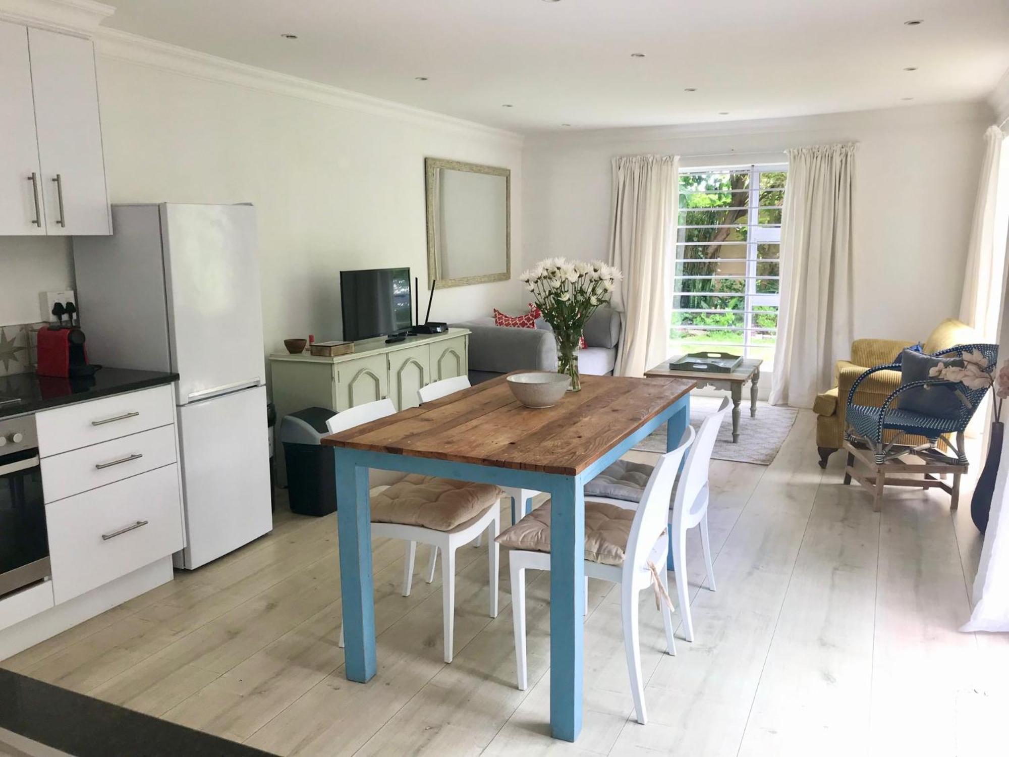 Sunset Beach Living Guesthouse 开普敦 外观 照片