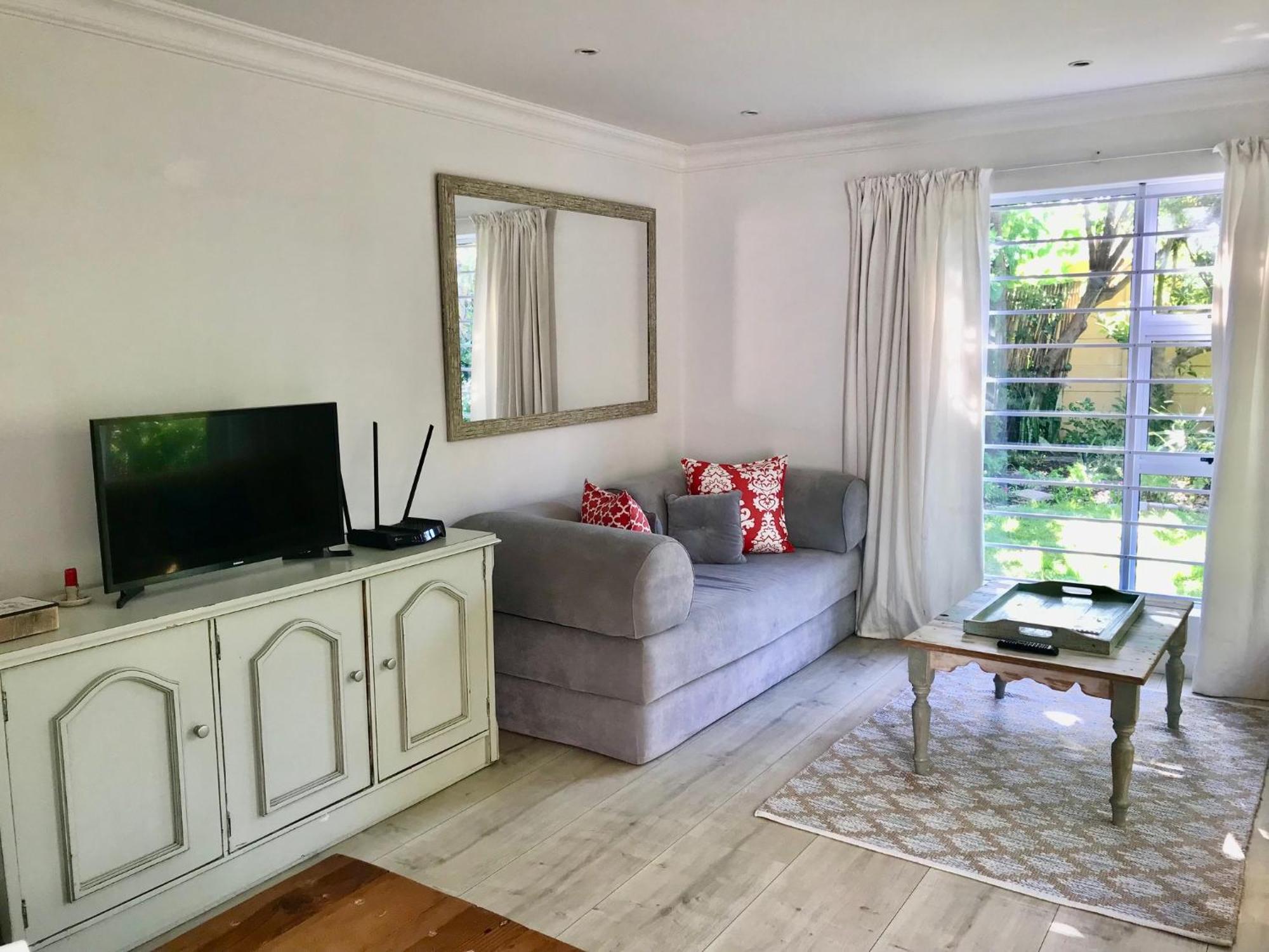 Sunset Beach Living Guesthouse 开普敦 外观 照片